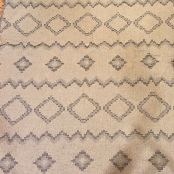 Wilfred Wool Mosiac Scarf - Picture 4 of 9